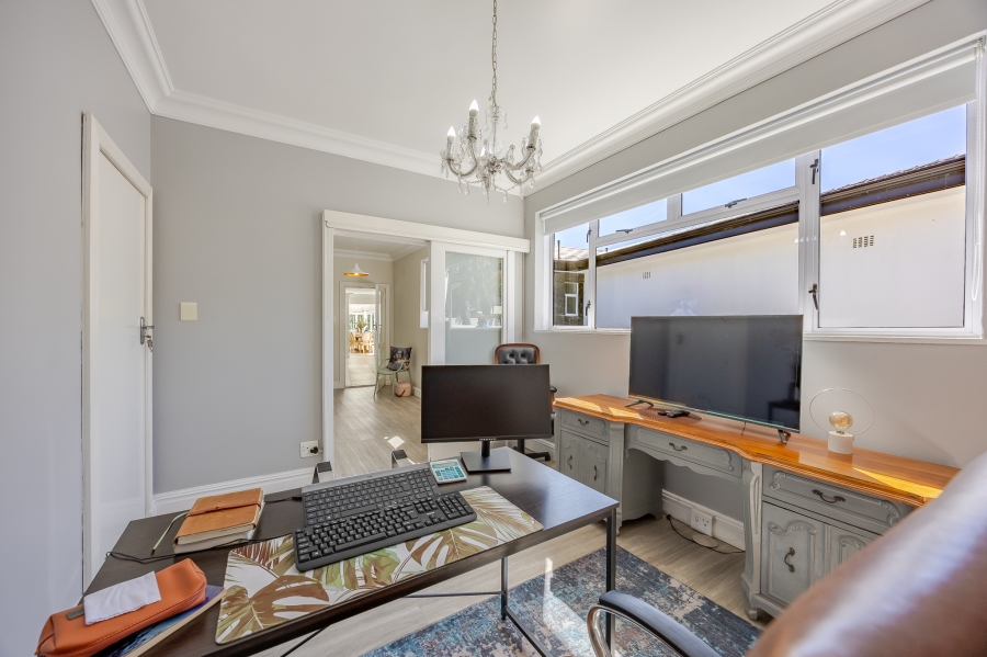 5 Bedroom Property for Sale in Milnerton Central Western Cape